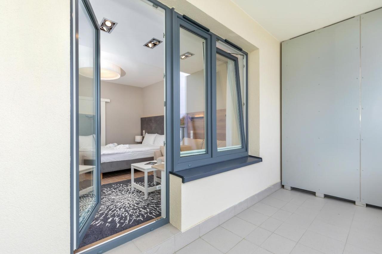 Apartamenty Aquamarina Onyx By Noclegi Renters مينززدرويه المظهر الخارجي الصورة